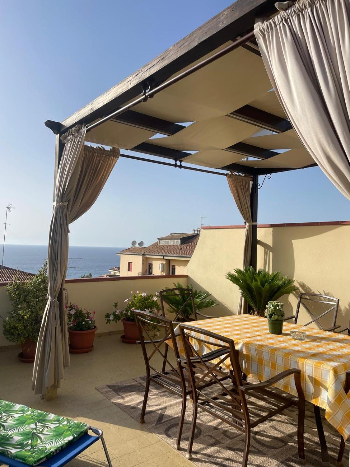 Terrazza Sabine Accomodation Tropea Exterior photo
