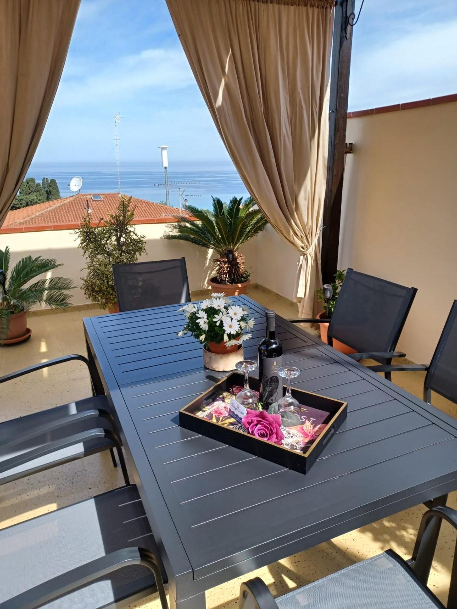Terrazza Sabine Accomodation Tropea Exterior photo